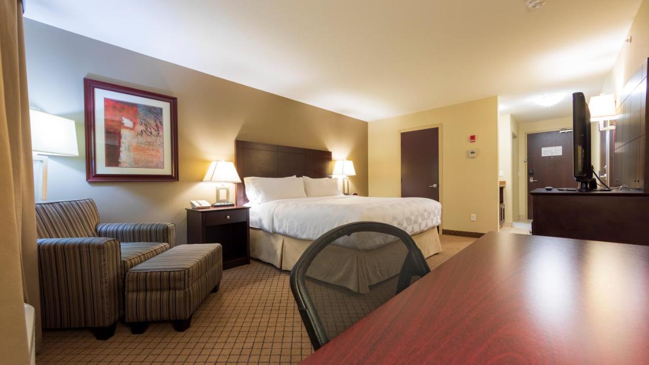 Holiday Inn Hotel And Suites-Kamloops, An Ihg Hotel Bagian luar foto