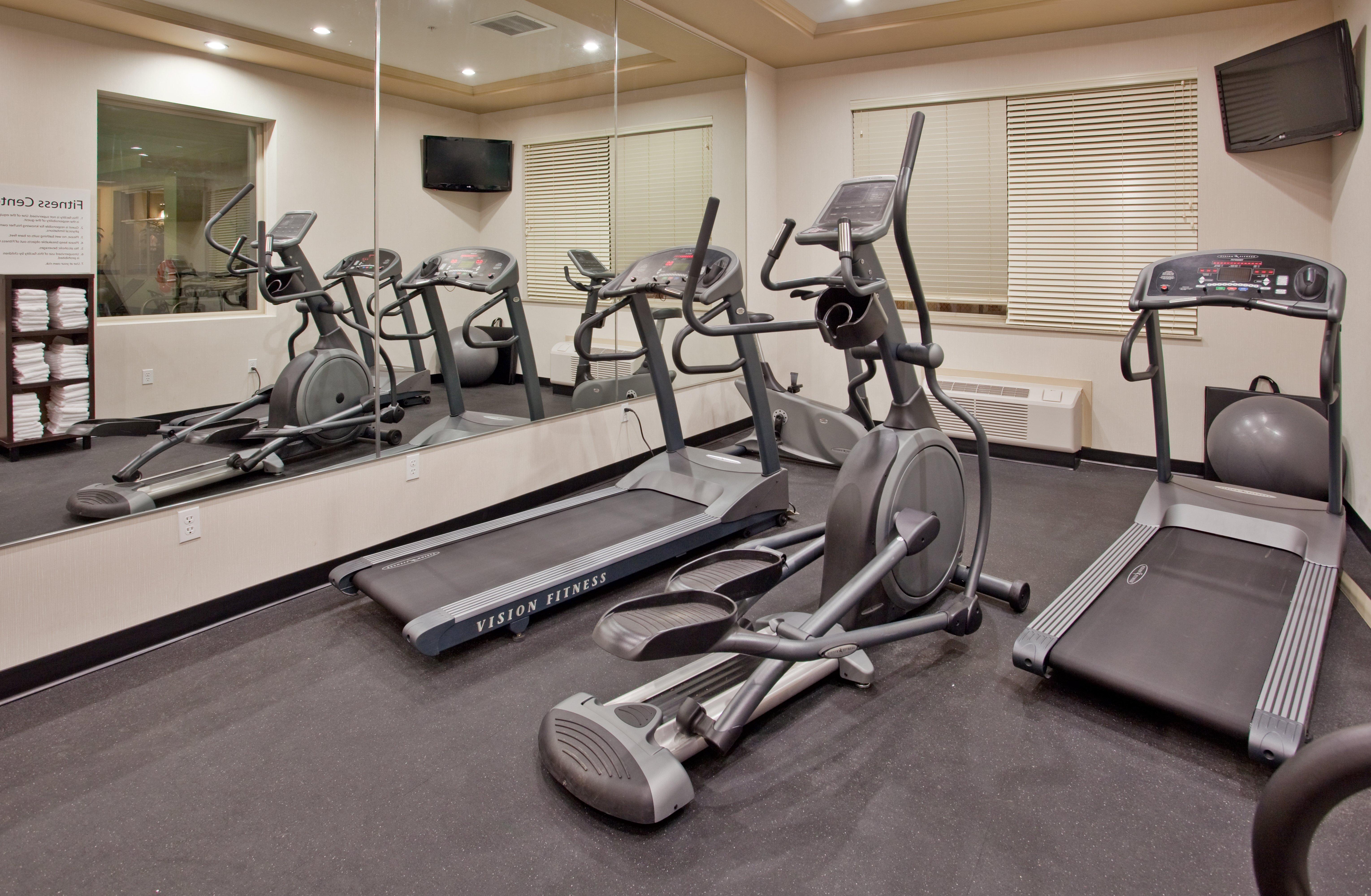Holiday Inn Hotel And Suites-Kamloops By Ihg Bagian luar foto