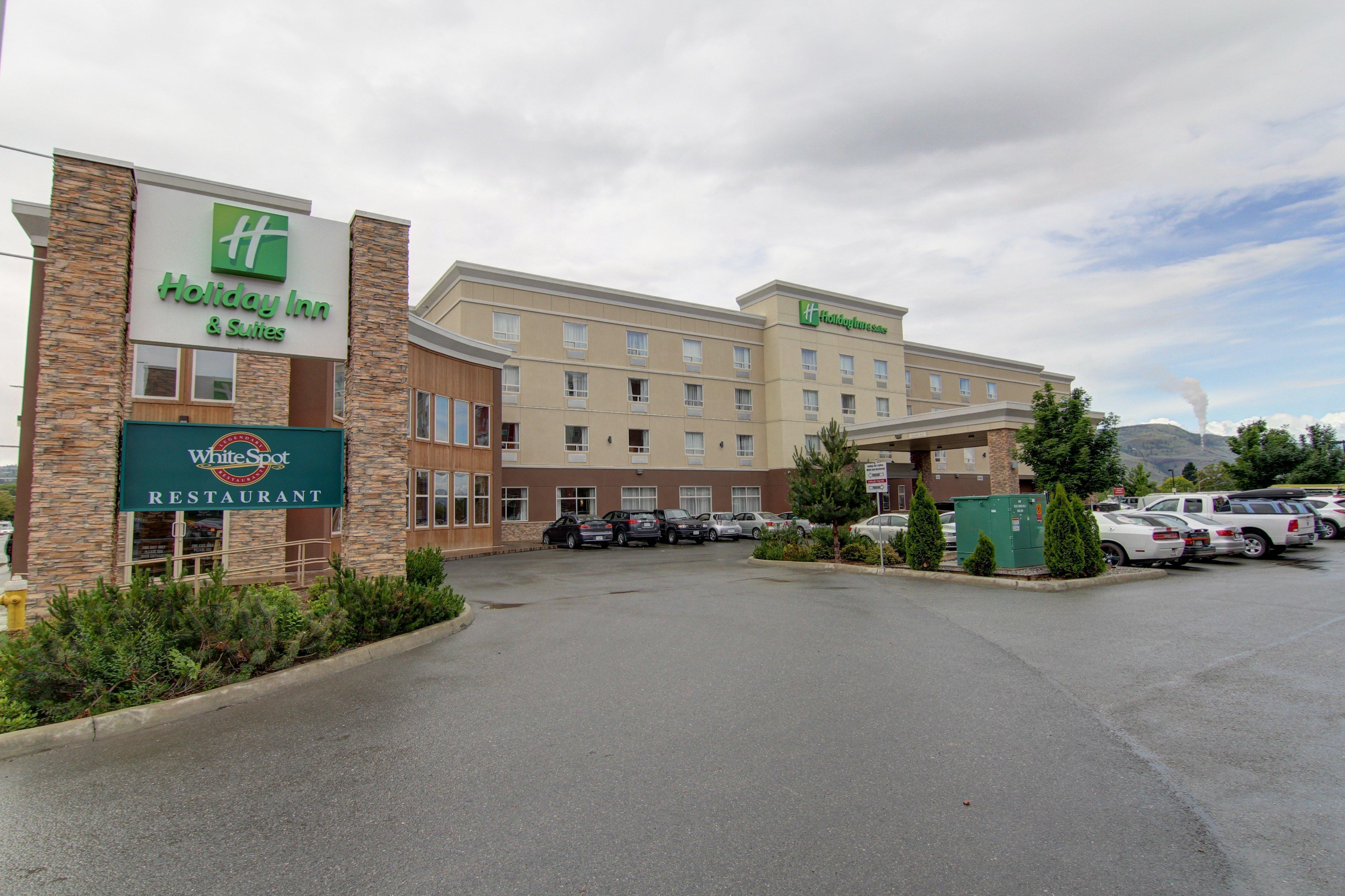Holiday Inn Hotel And Suites-Kamloops By Ihg Bagian luar foto