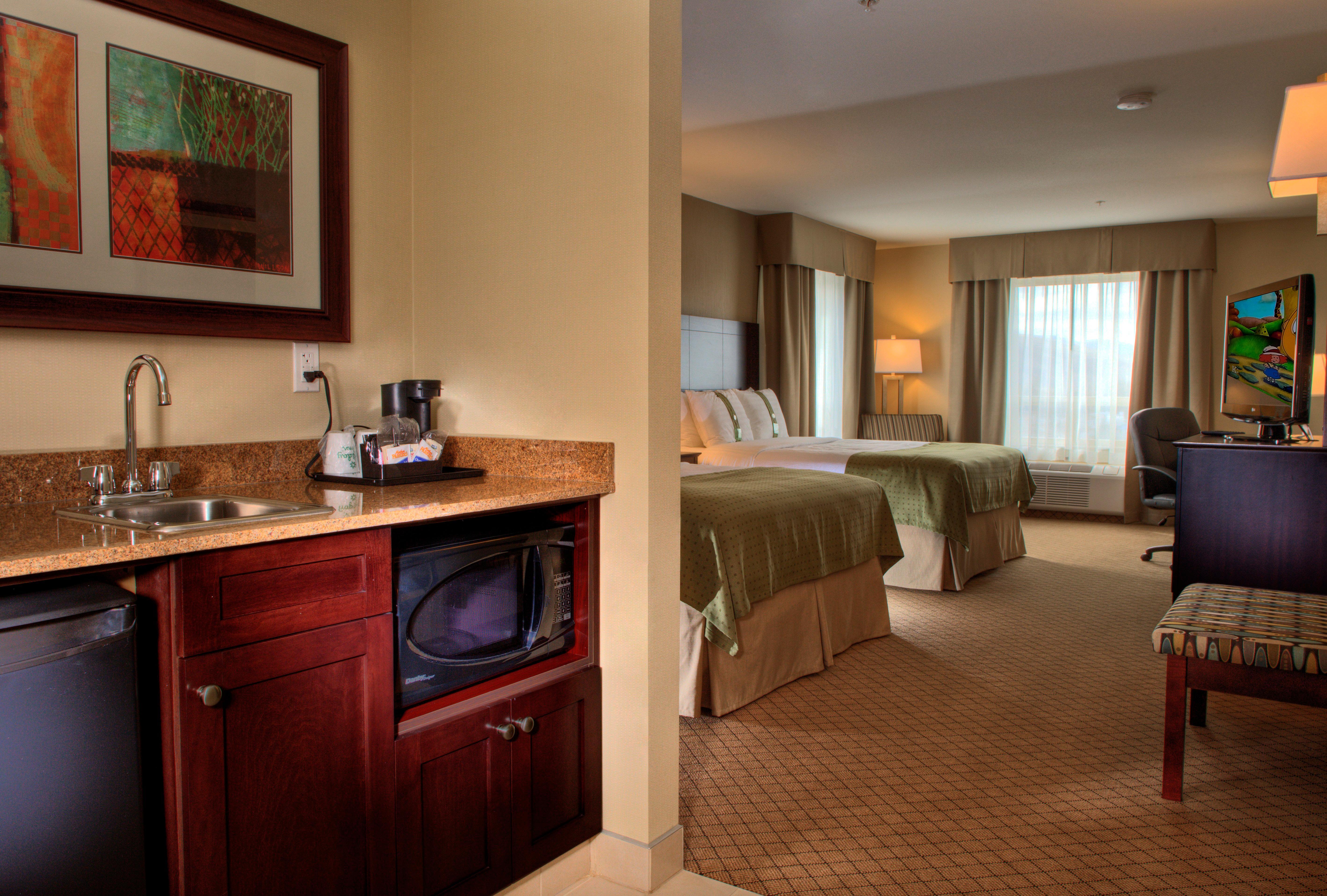 Holiday Inn Hotel And Suites-Kamloops By Ihg Bagian luar foto