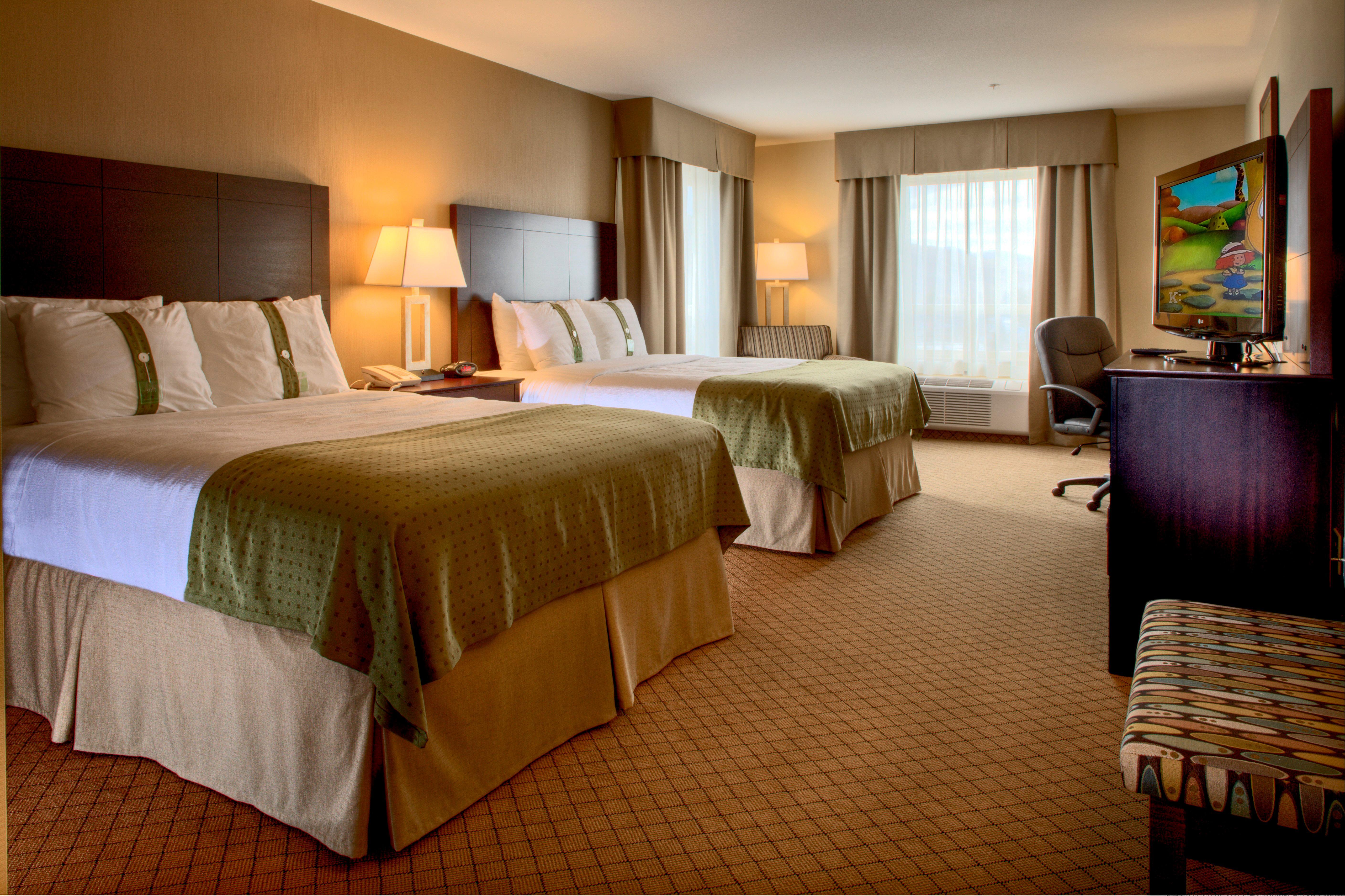 Holiday Inn Hotel And Suites-Kamloops By Ihg Bagian luar foto
