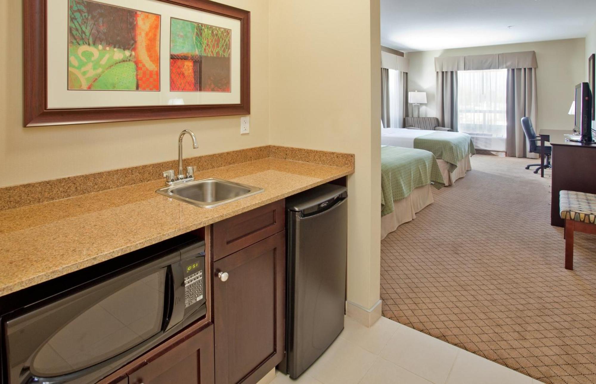 Holiday Inn Hotel And Suites-Kamloops, An Ihg Hotel Bagian luar foto