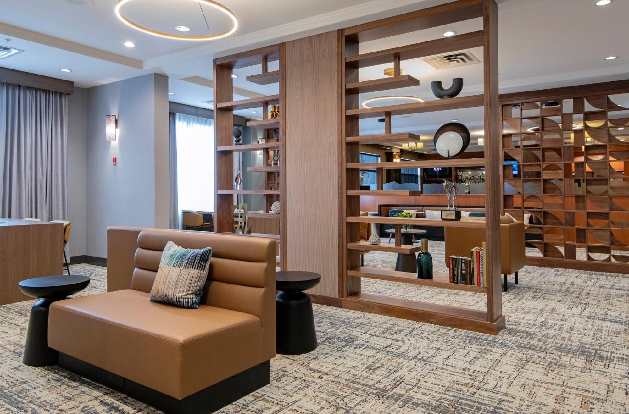 Holiday Inn Hotel And Suites-Kamloops By Ihg Bagian luar foto