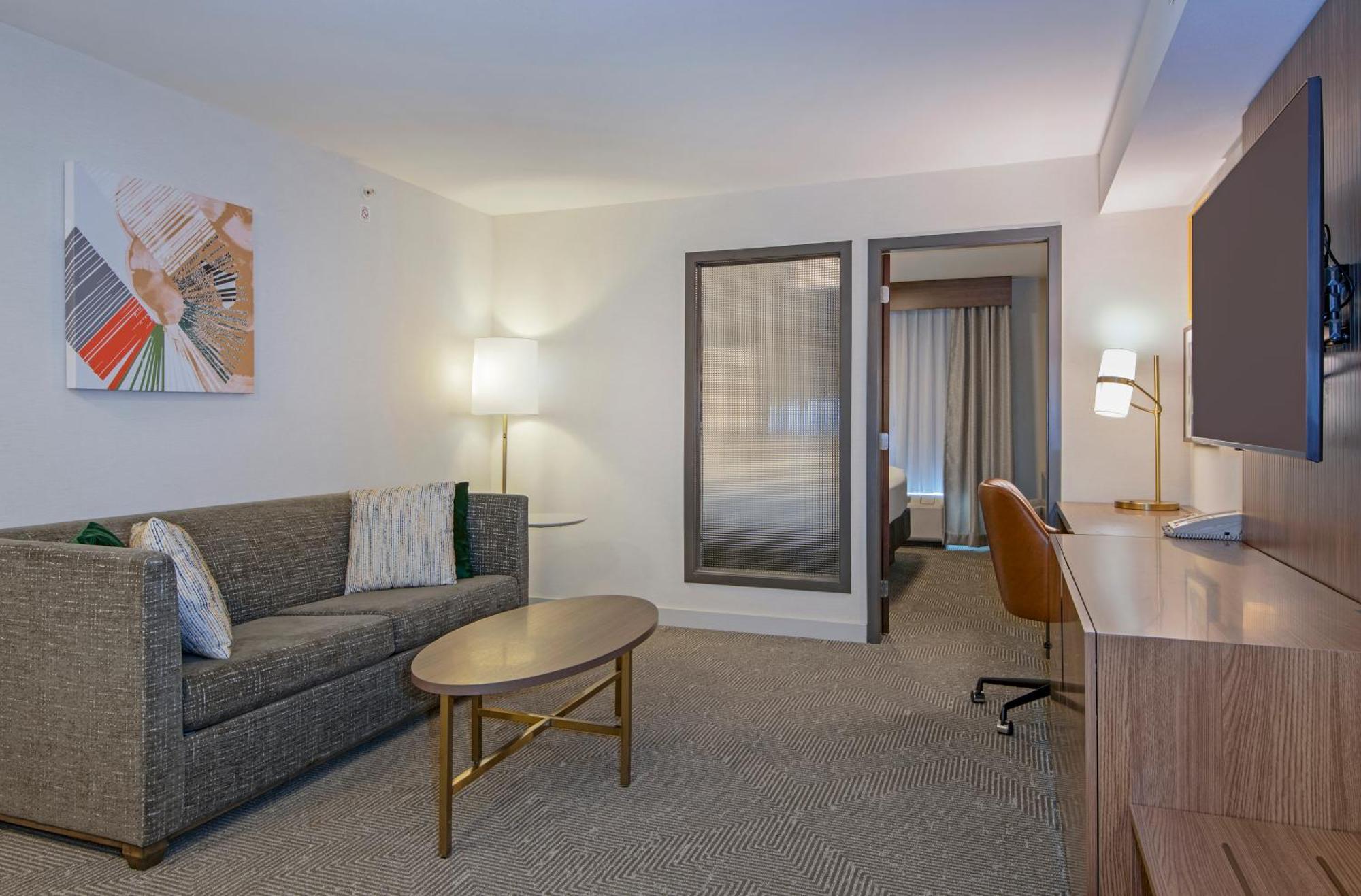 Holiday Inn Hotel And Suites-Kamloops By Ihg Bagian luar foto