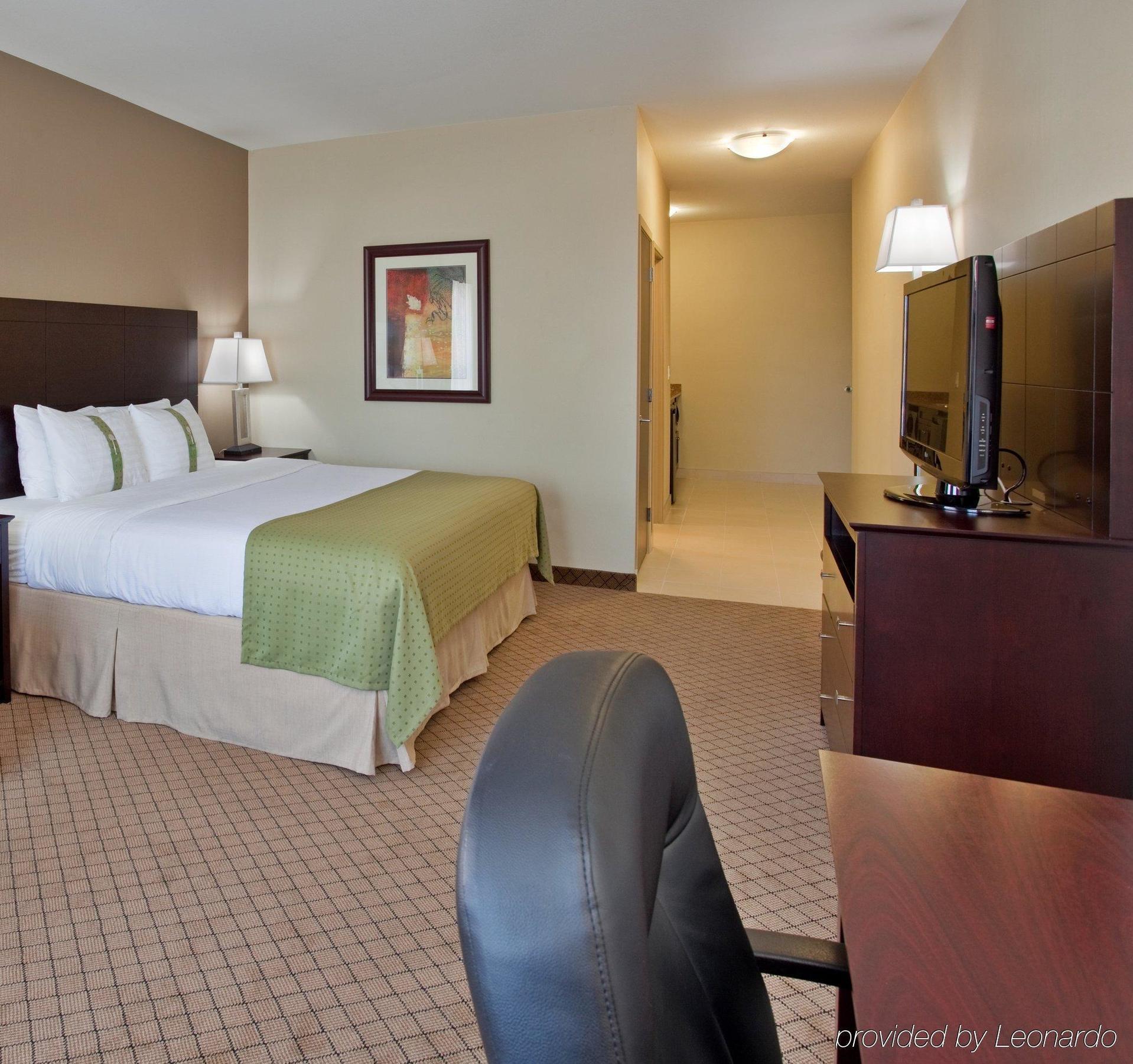 Holiday Inn Hotel And Suites-Kamloops By Ihg Bagian luar foto